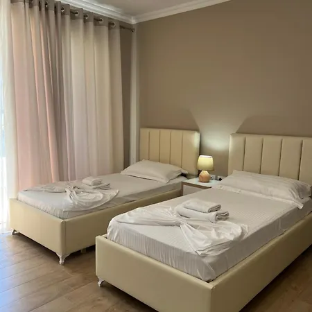 The Wish Appartement Golem (Tirana)