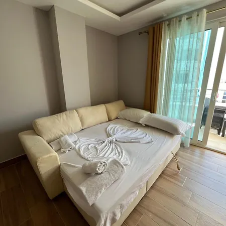 The Wish Appartement Golem (Tirana)